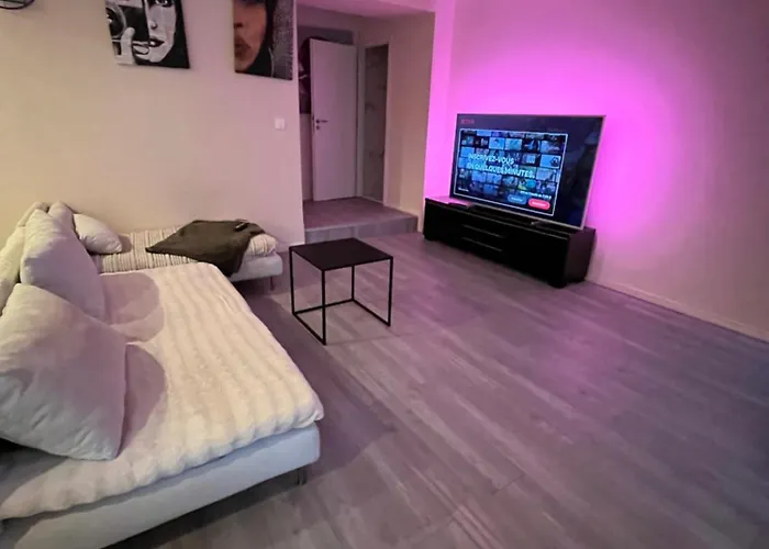 2 * Moulins-les-Metz